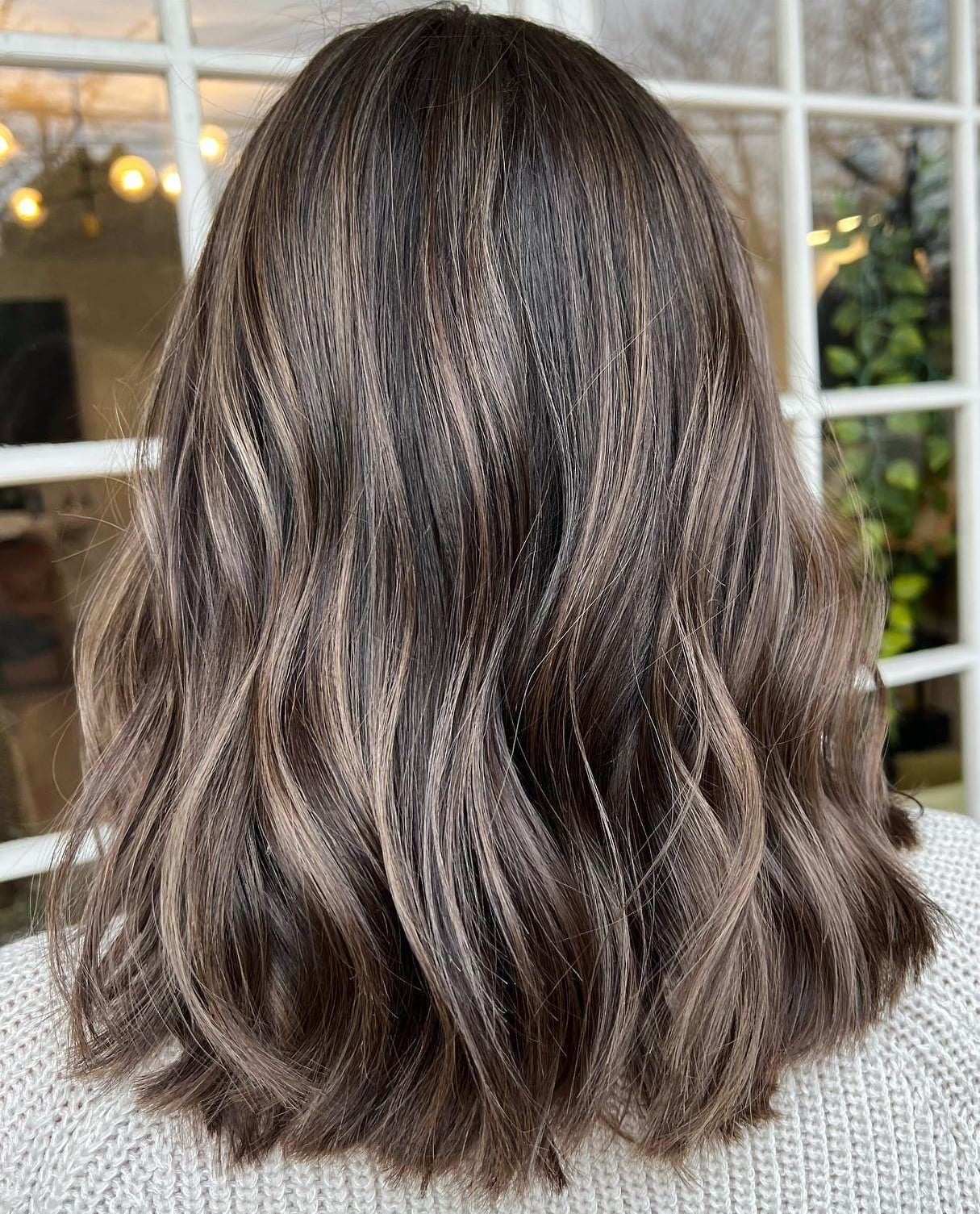 Collarbone Brunette With Ash Blonde Highlights — Simple Brunette Highlights