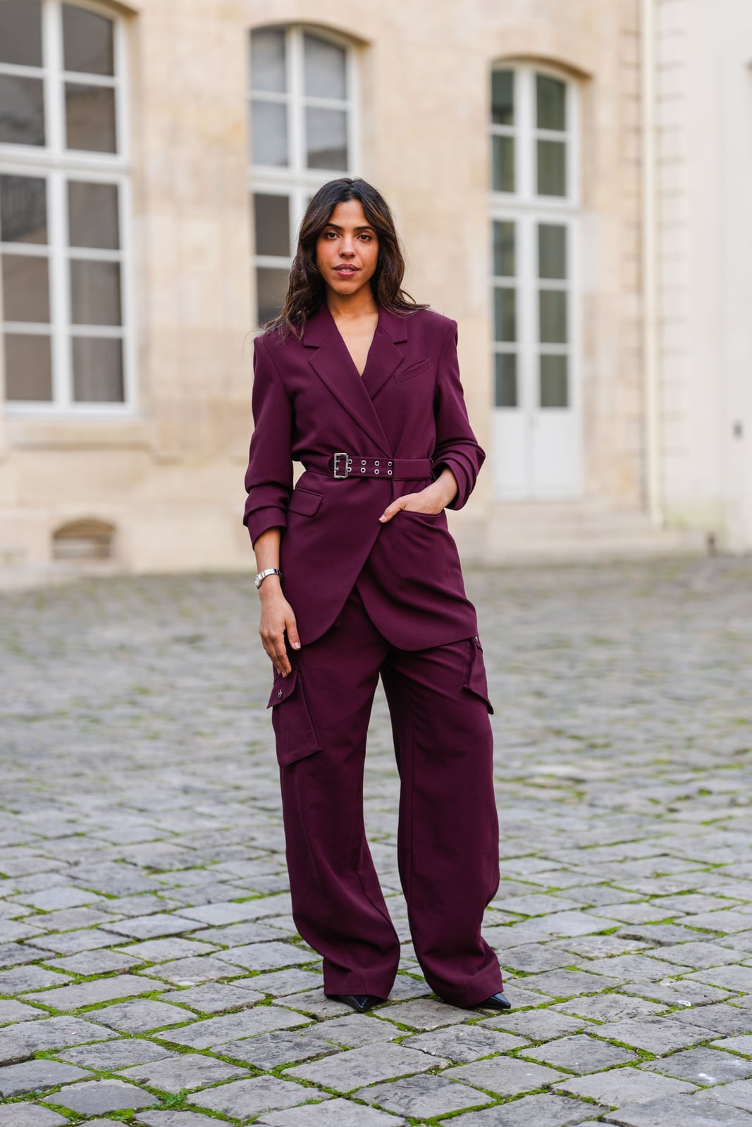 Business Casual Burgundy Cargo Trousers — Simple Burgundy Pants Outfits