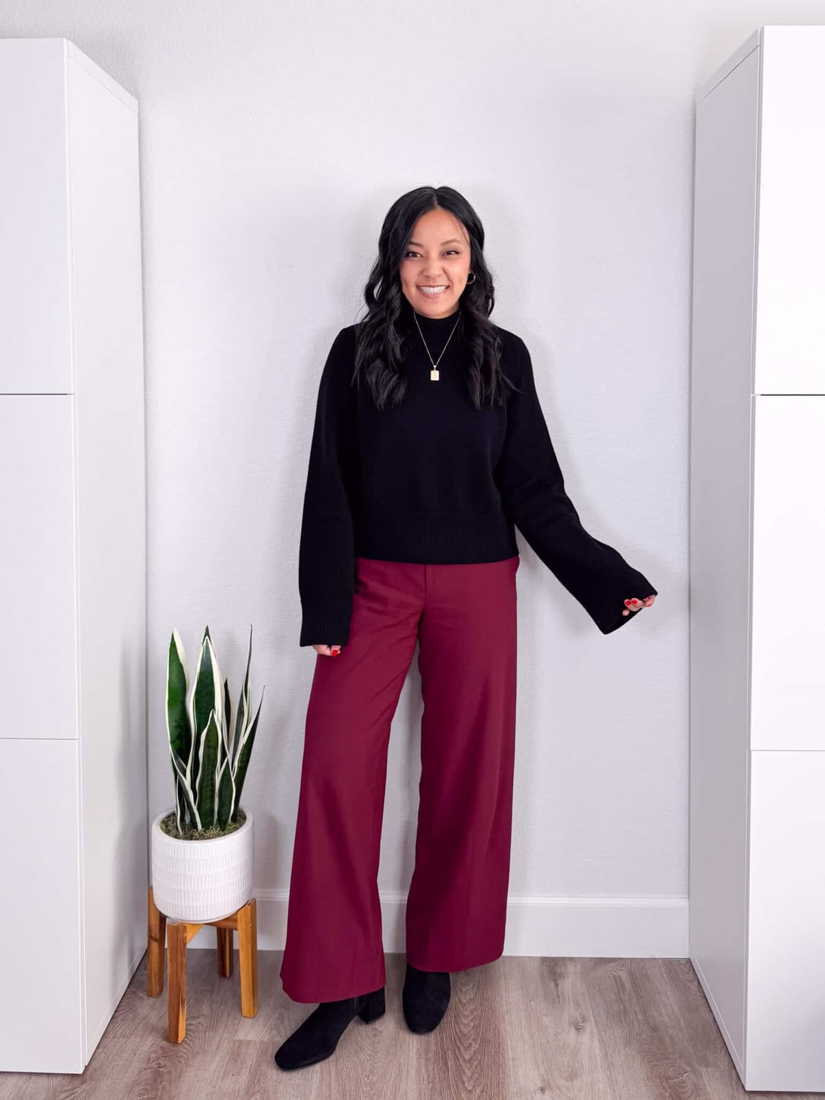 Monochromatic Burgundy Trousers With Black Turtleneck — Simple Burgundy Pants Outfits
