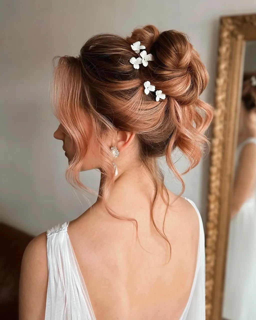 Rose Gold Voluminous Updo With Curls Rose Gold Voluminous Updo With Curls — Simple Casual Updo