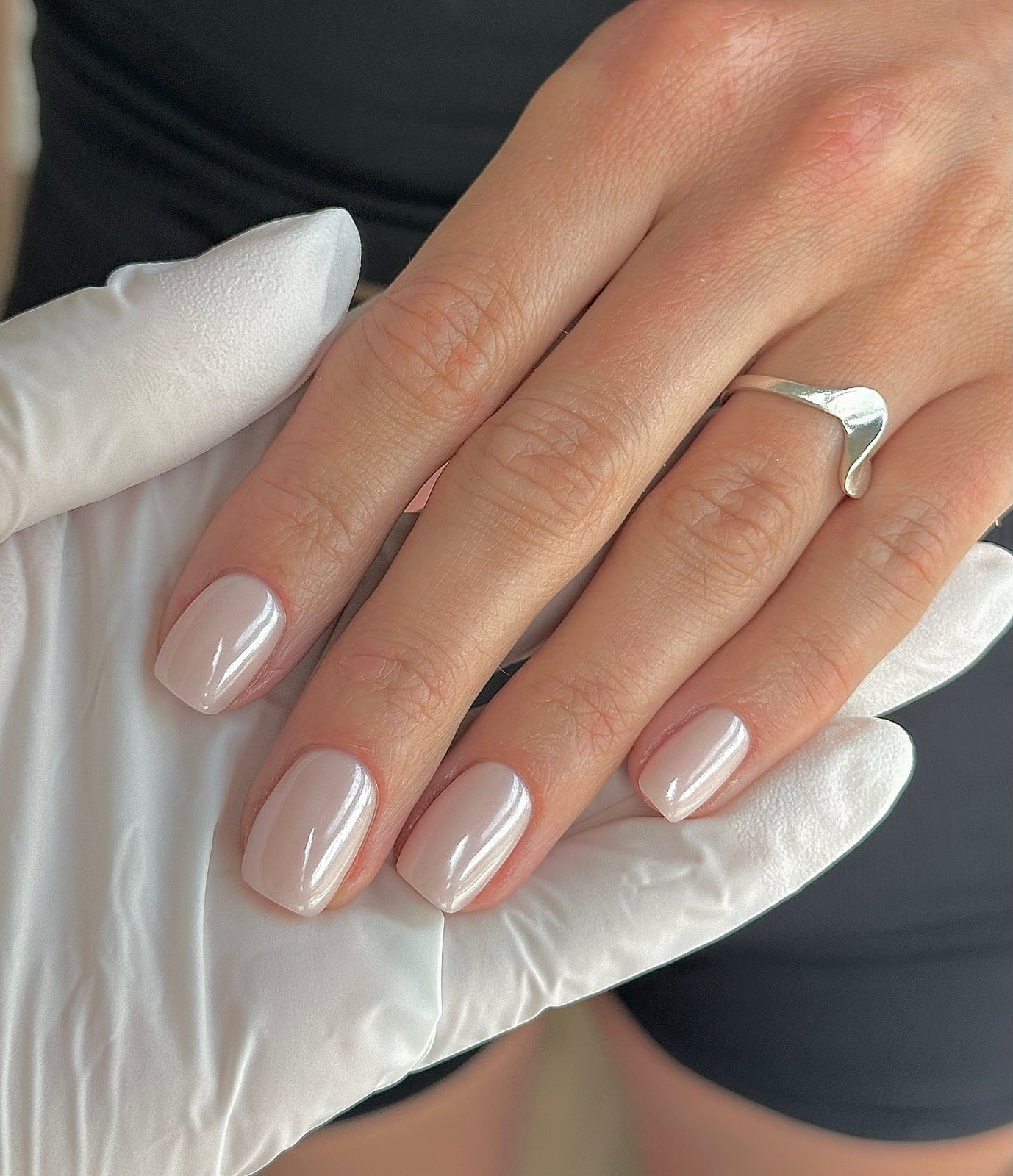 Elegant Sheer Nude Pearlescent Chrome Almonds Elegant Sheer Nude Pearlescent Chrome Almonds — Simple Chrome Nails