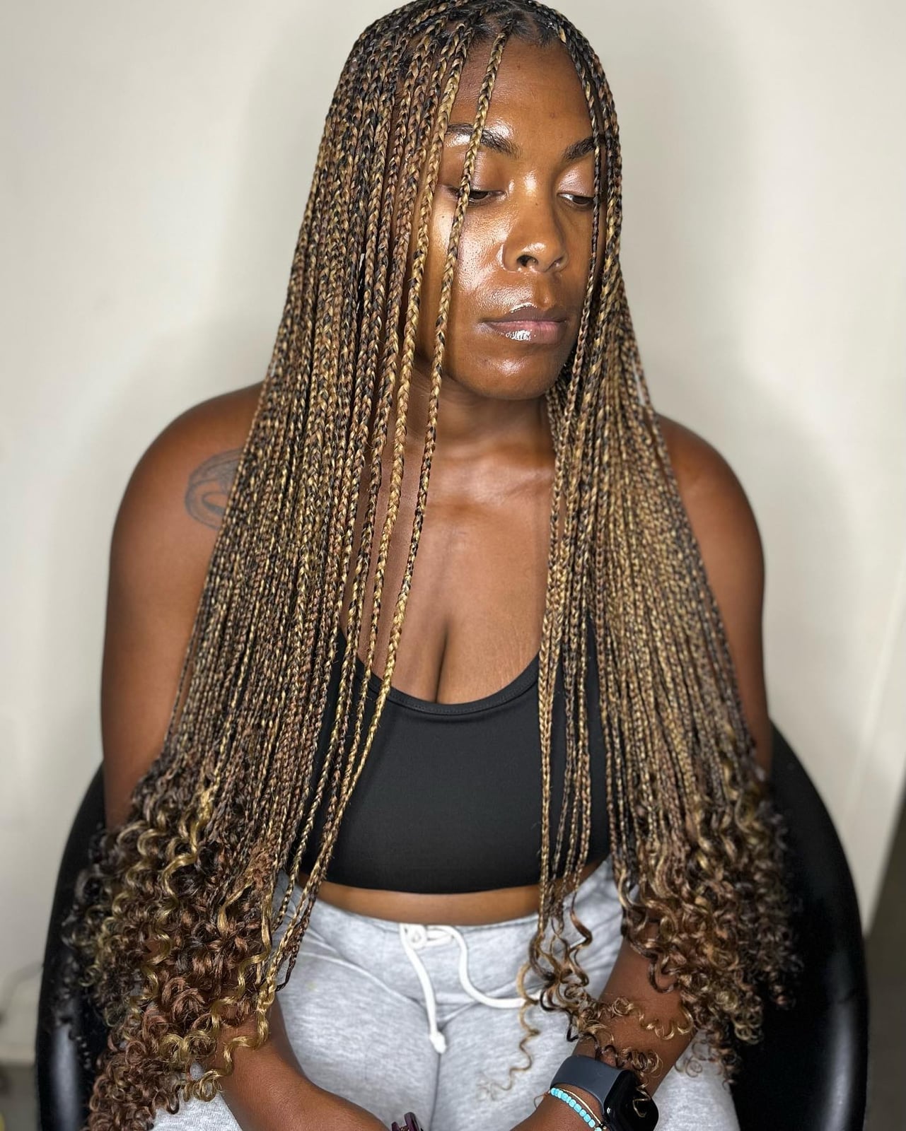 Long Box Braids With Brown Blonde Mix Long Box Braids With Brown Blonde Mix — Simple Color Braids