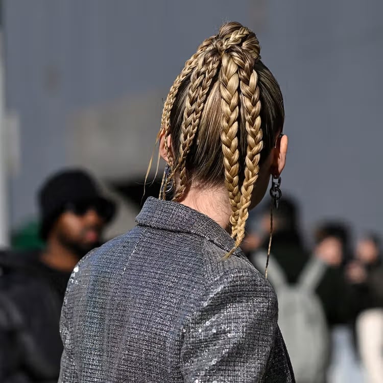 Braided Hairstyles All Year Long Braided Hairstyles All Year Long — Simple Color Braids