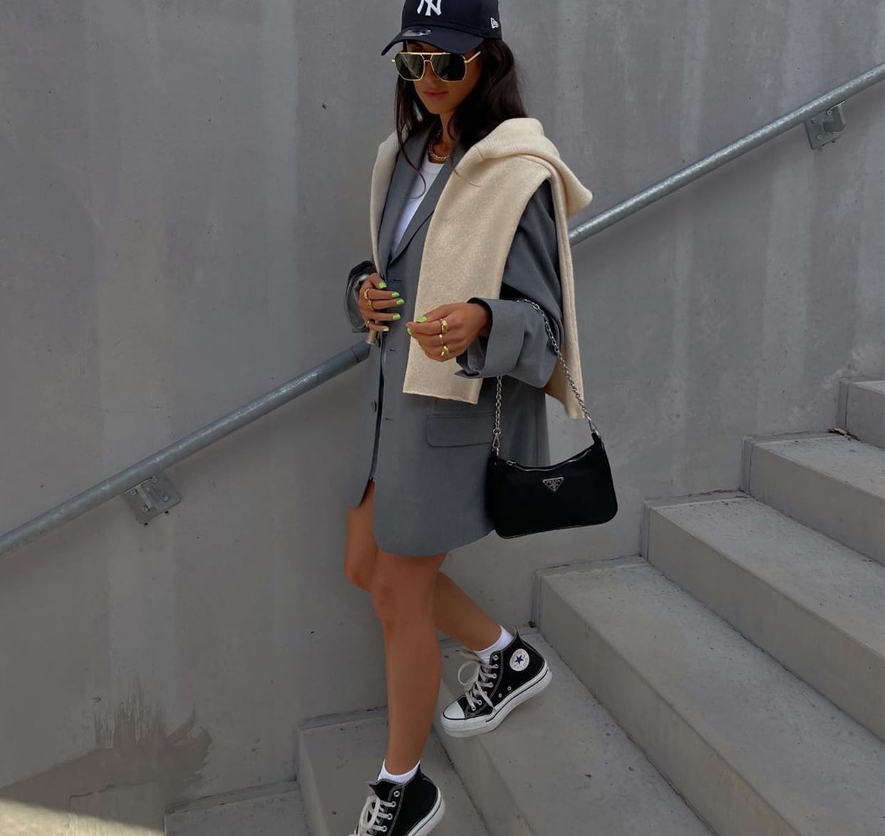 Blazer Mini Dress with Draped Sweater and Converse Blazer Mini Dress with Draped Sweater and Converse — Simple Converse Outfits Black