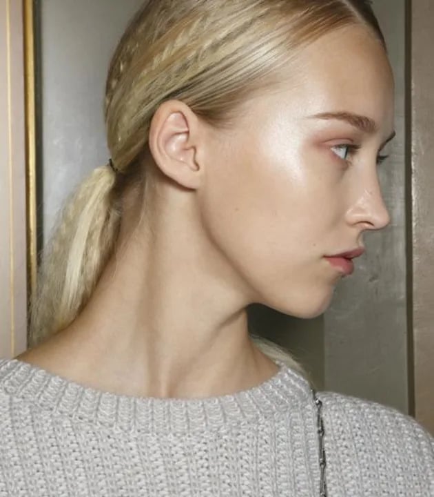 Platinum Blonde Shoulder Ponytail With Crimp — Simple Crimped Hairstyles