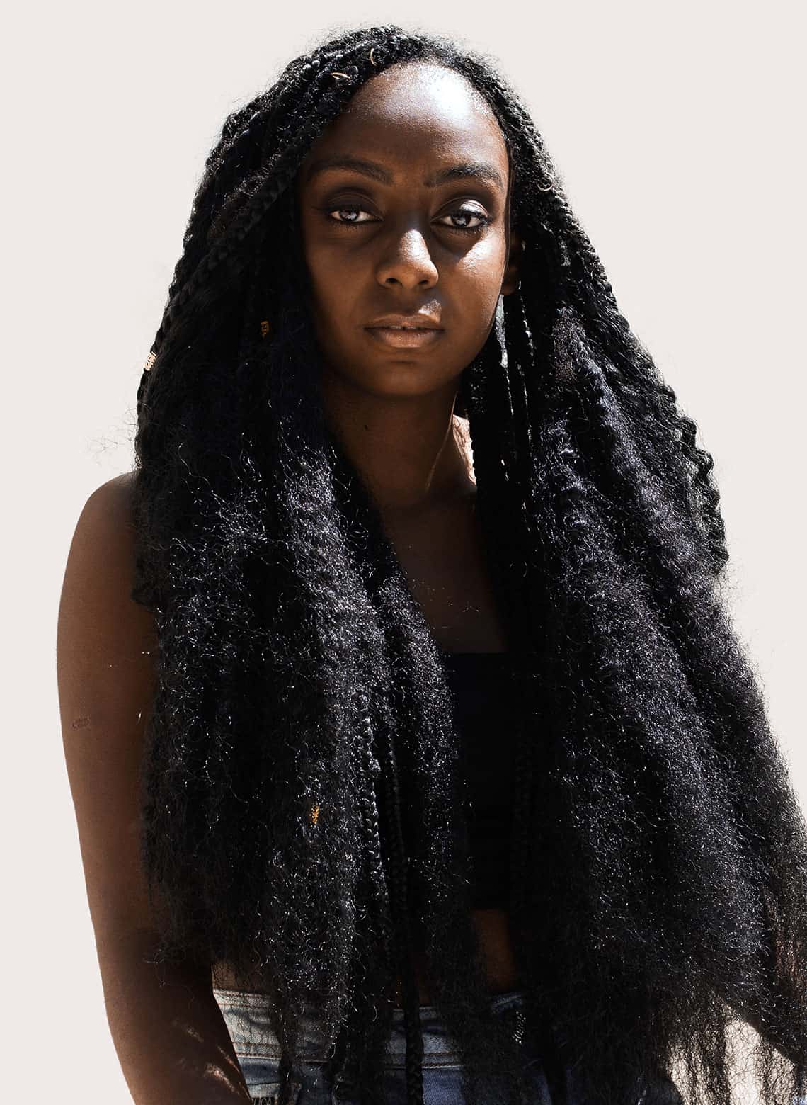 Long Black Box Braids With Voluminous Curly Ends — Simple Curls Braids