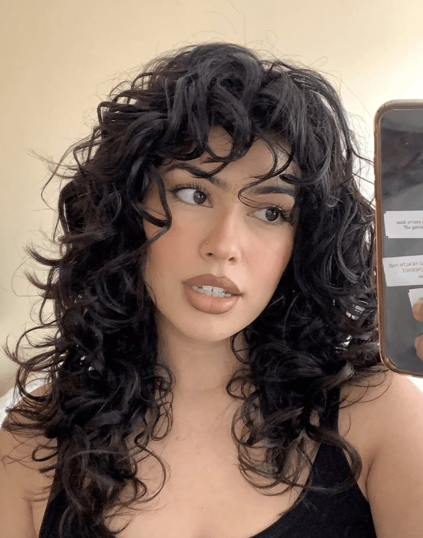 Collarbone Wolf Cut With Heavy Layers — Simple Curly Wolf Cut
