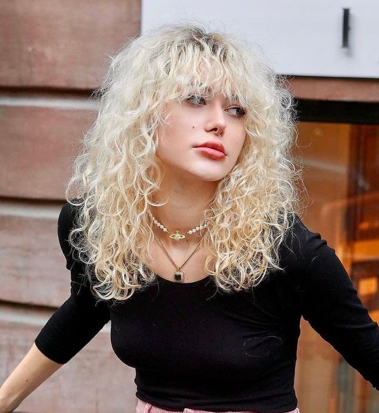 Shoulder Length Platinum Blonde Wolf Cut — Simple Curly Wolf Cut