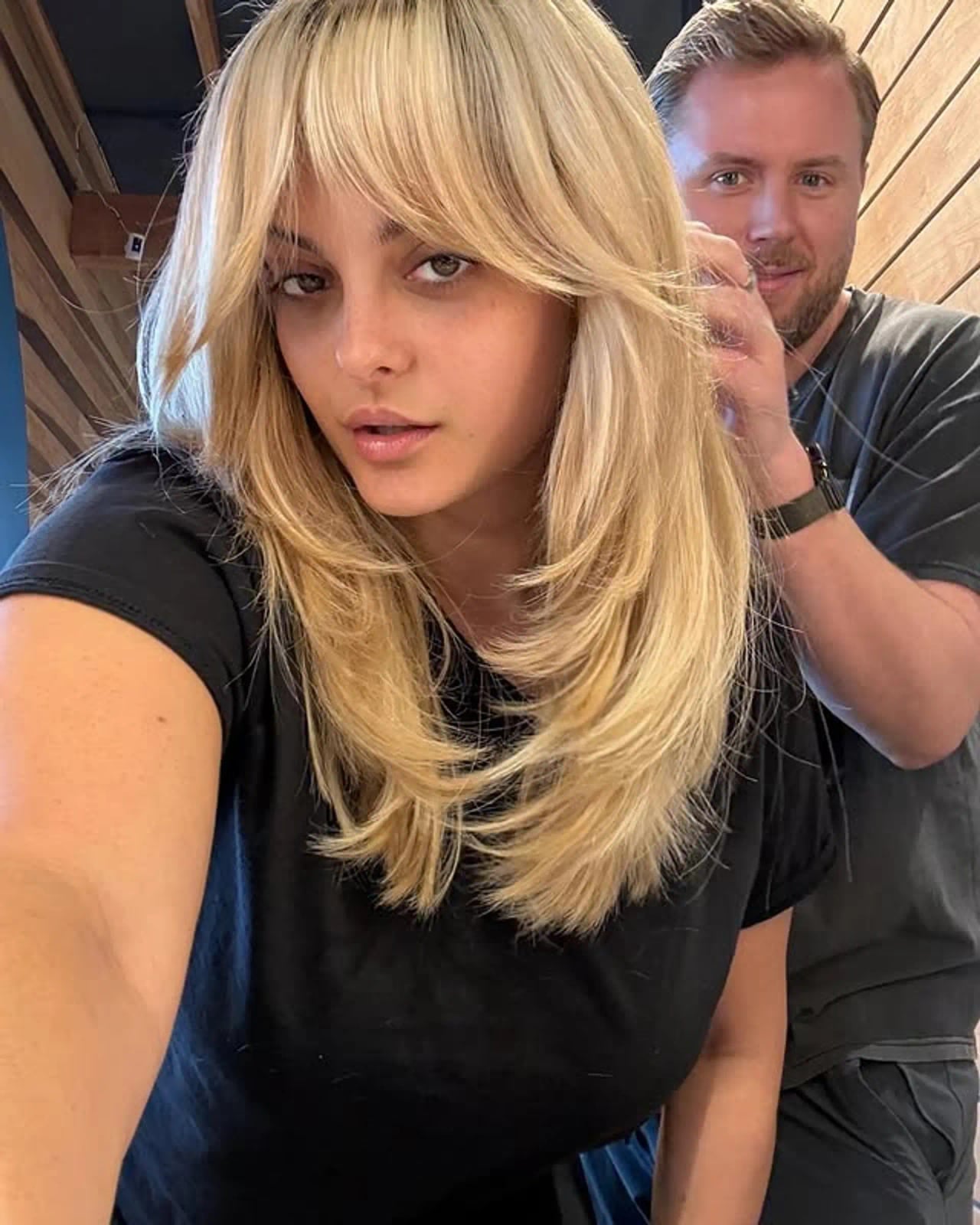 Ash Blonde Collarbone Length With Bangs — Simple Curtain Bangs Long Hair