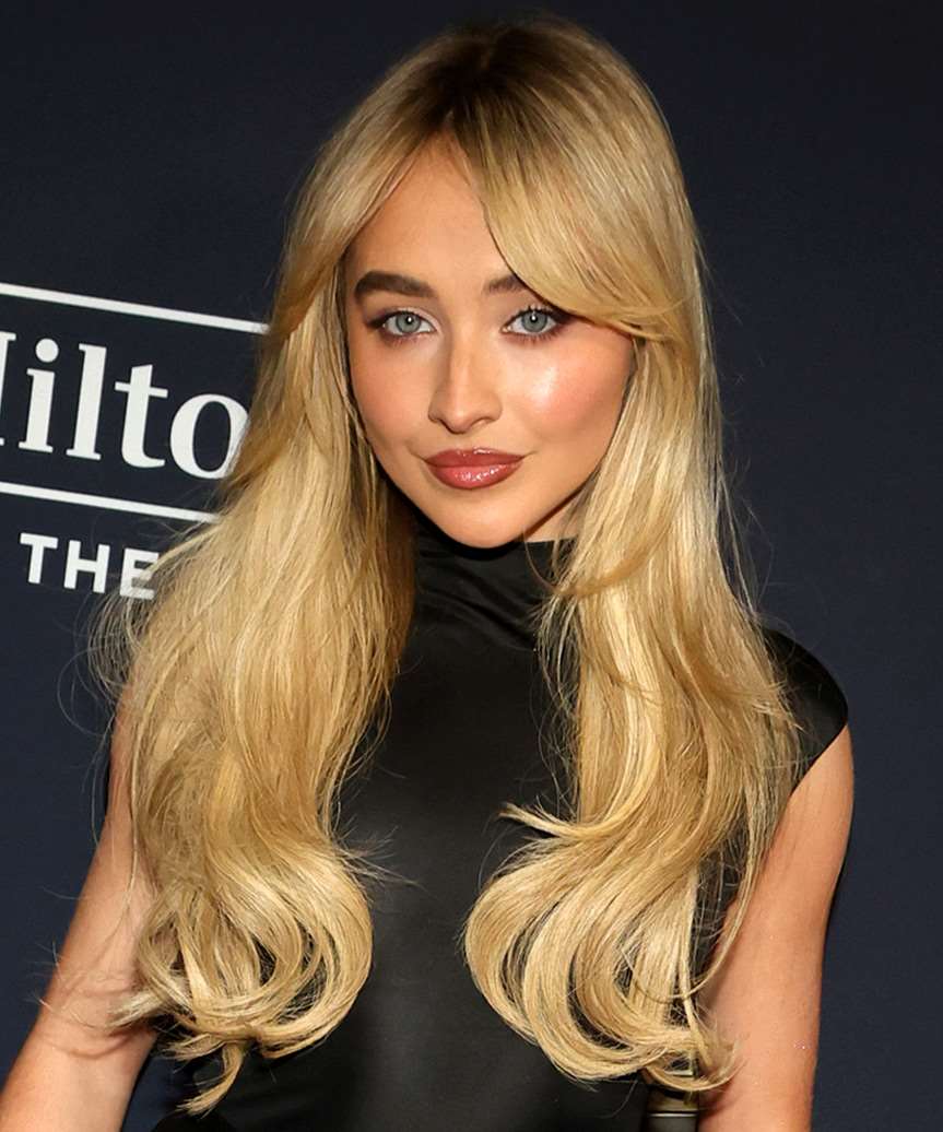 Ash Blonde Straight Style With Curtain Fringe — Simple Curtain Bangs Long Hair
