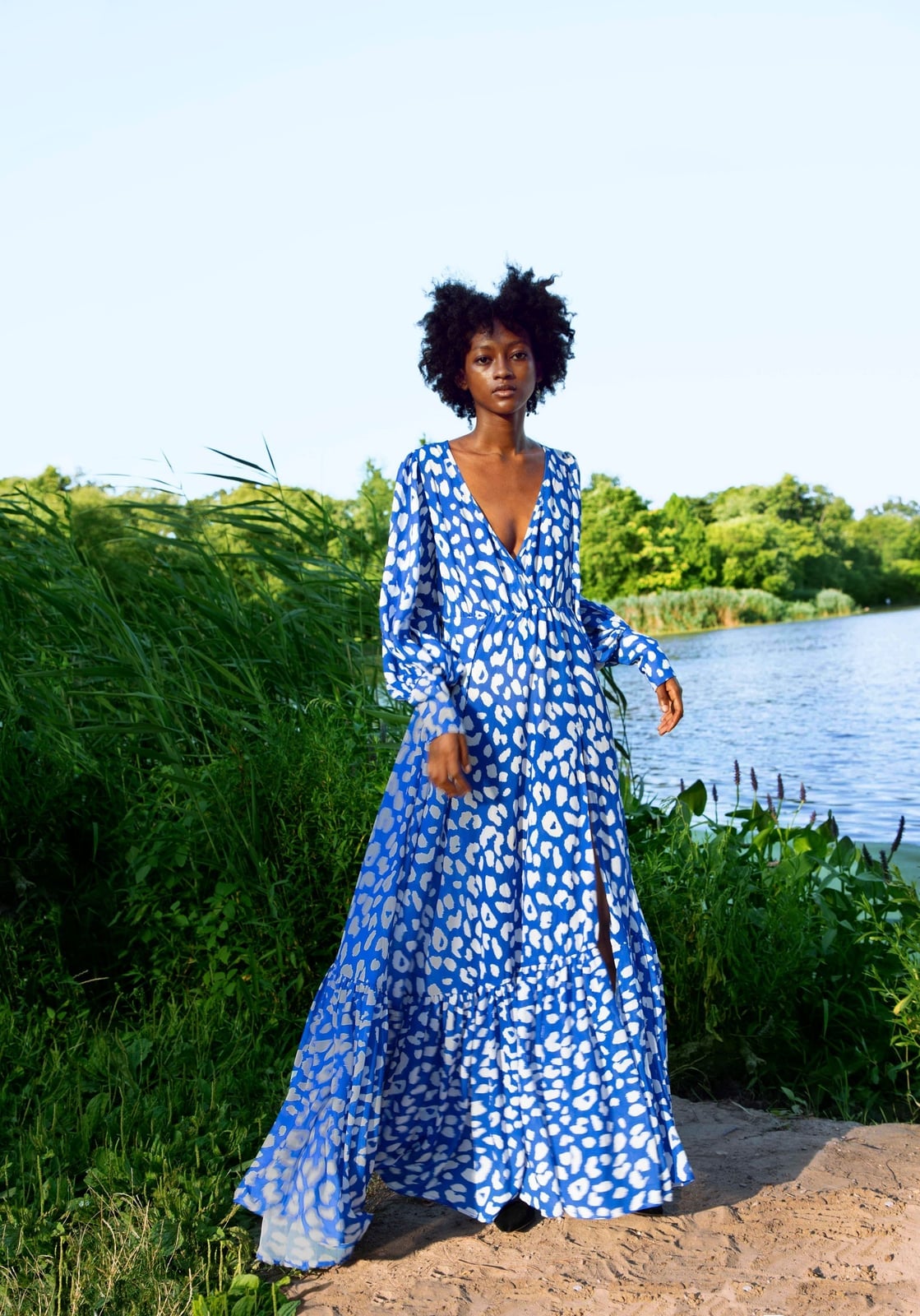 Blue and white patterned flowy maxi dress — Simple Dresses for Moms