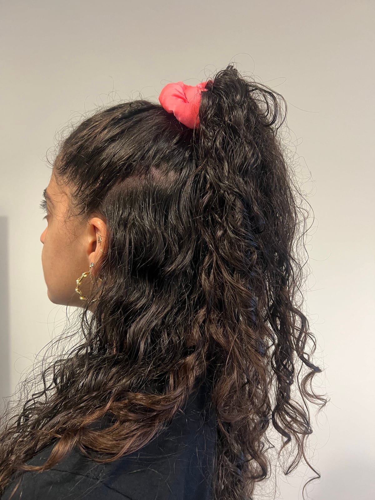 Blonde Wavy Blowout With Face Framing Layers Blonde Wavy Blowout With Face Framing Layers — Simple Edges Hairstyles