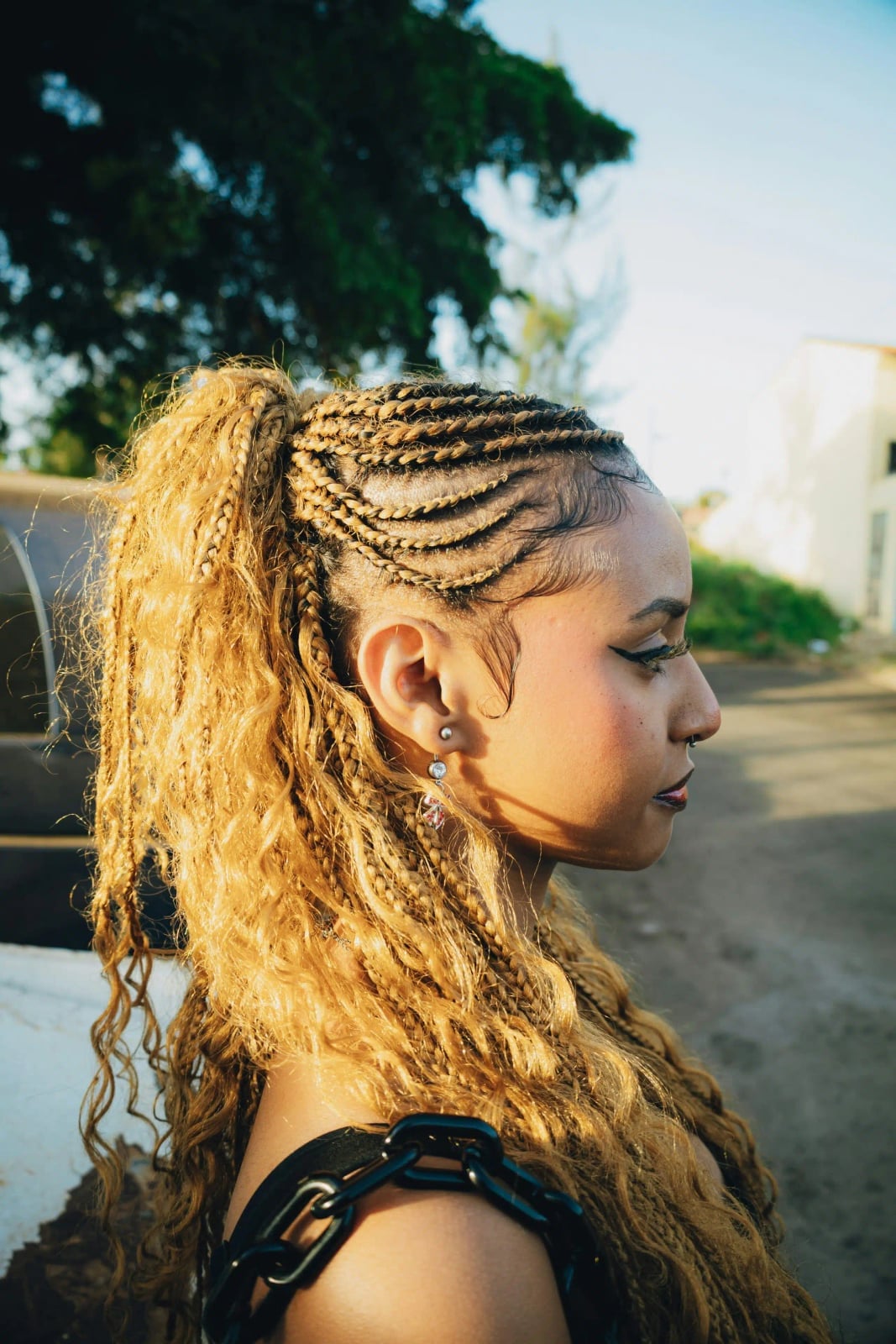 Mid-Back Blonde Braids Into Ponytail Mid-Back Blonde Braids Into Ponytail — Simple Feed in Braids Hairstyles