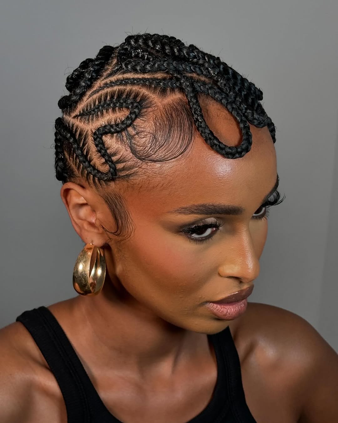Collarbone Braids With Face-Framing Loops Collarbone Braids With Face-Framing Loops — Simple Feed in Braids Hairstyles