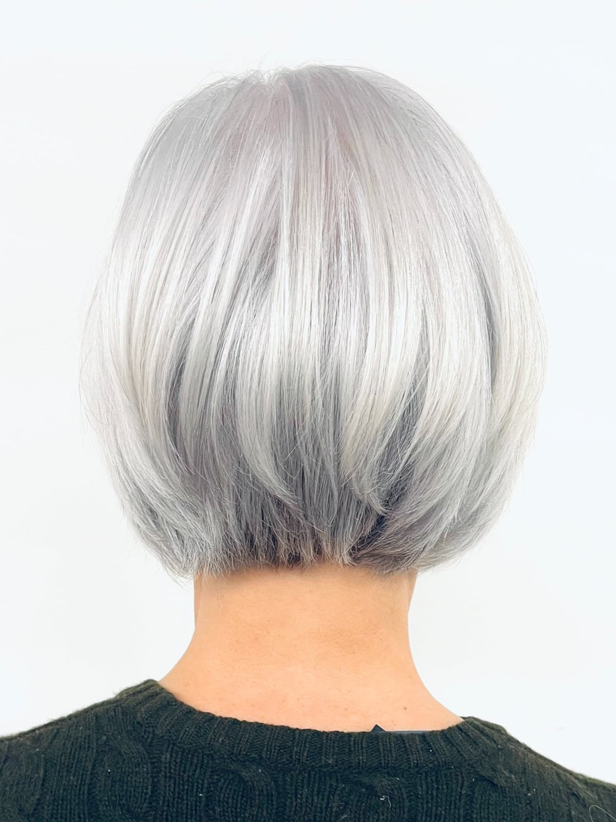 Chin Length Bob Platinum Gray — Simple Gray Blending Hair