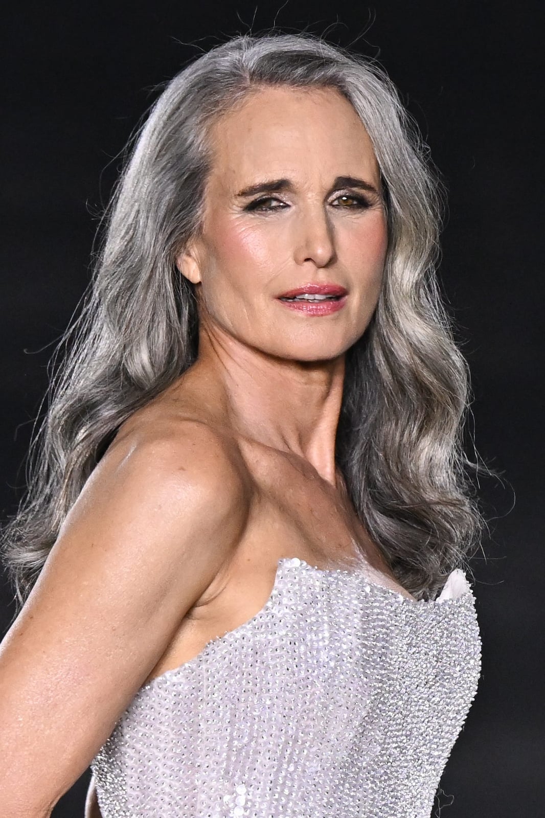 Mid-Back Layers With Dark Root Gray — Simple Gray Blending Hair