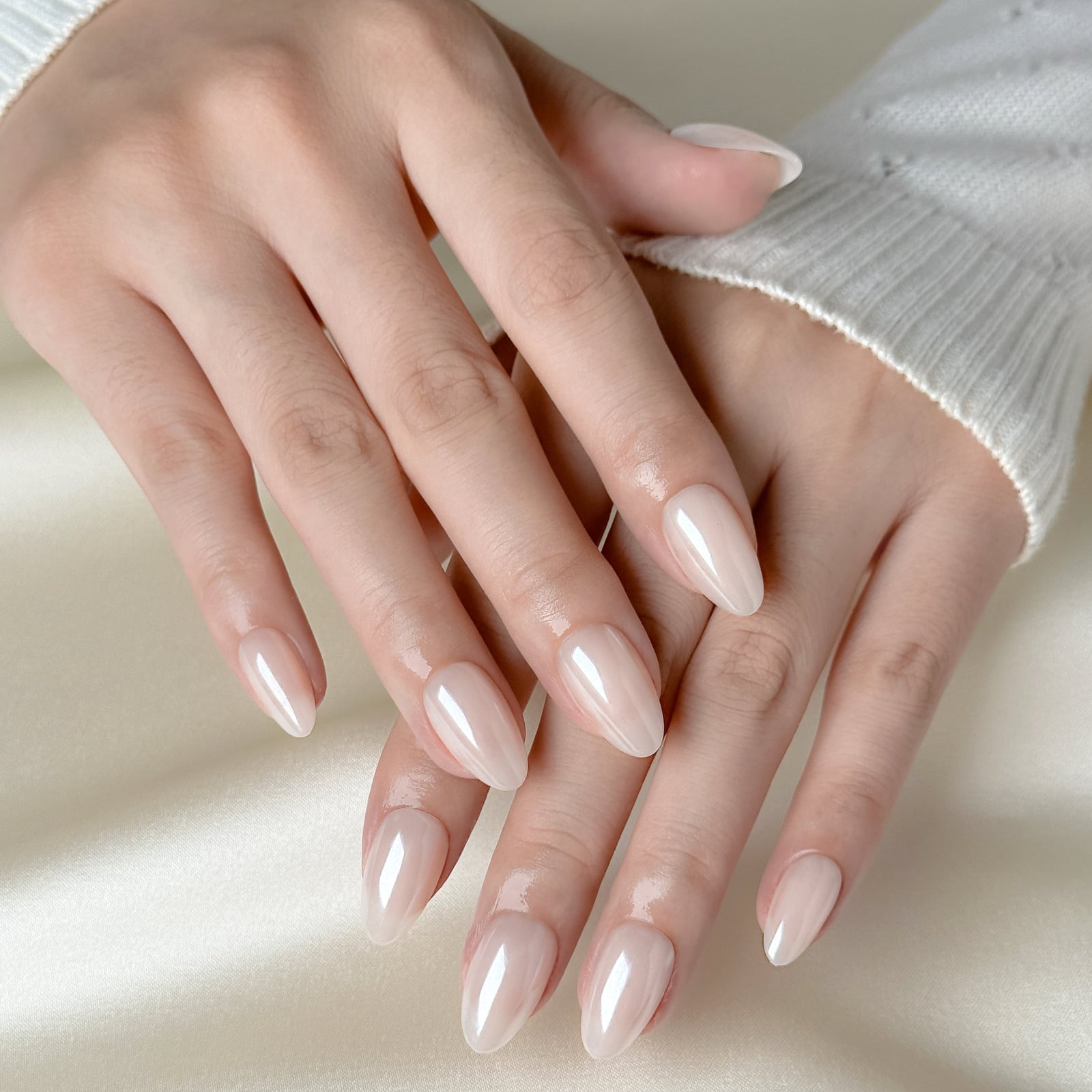 Sheer Milky Nude Medium Almond Chrome Nails Sheer Milky Nude Medium Almond Chrome Nails — Simple Hailey Bieber Nails