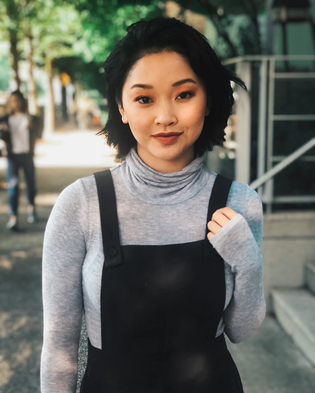 Collarbone Lob With Soft Waves — Simple Hair for Round Face