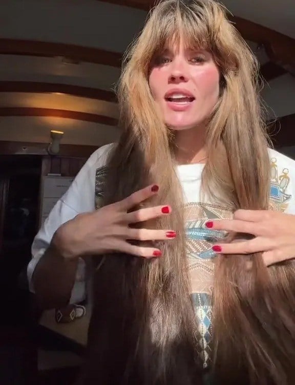 Extreme Length Light Brown With Blunt Bangs Extreme Length Light Brown With Blunt Bangs — Simple Hair Growth Tips