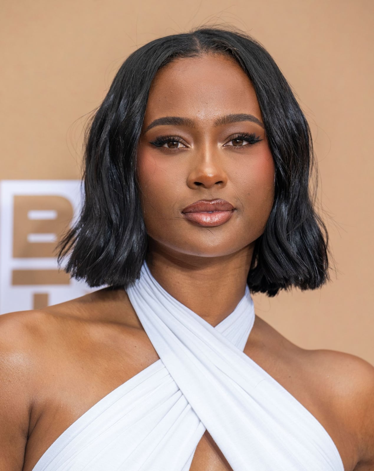 Chin Length Bob With Soft Face-Framing Layers — Simple Hair Trends for Women