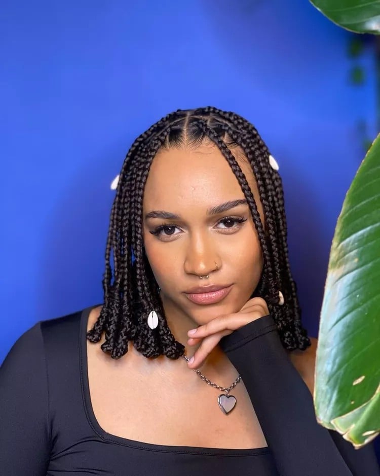 Collarbone Box Braids With Shell Accessories — Simple Hair Trends for Women