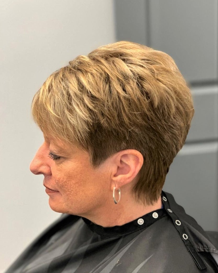 Layered Bob With Soft Waves And Highlights — Simple Haircuts for Women over 50