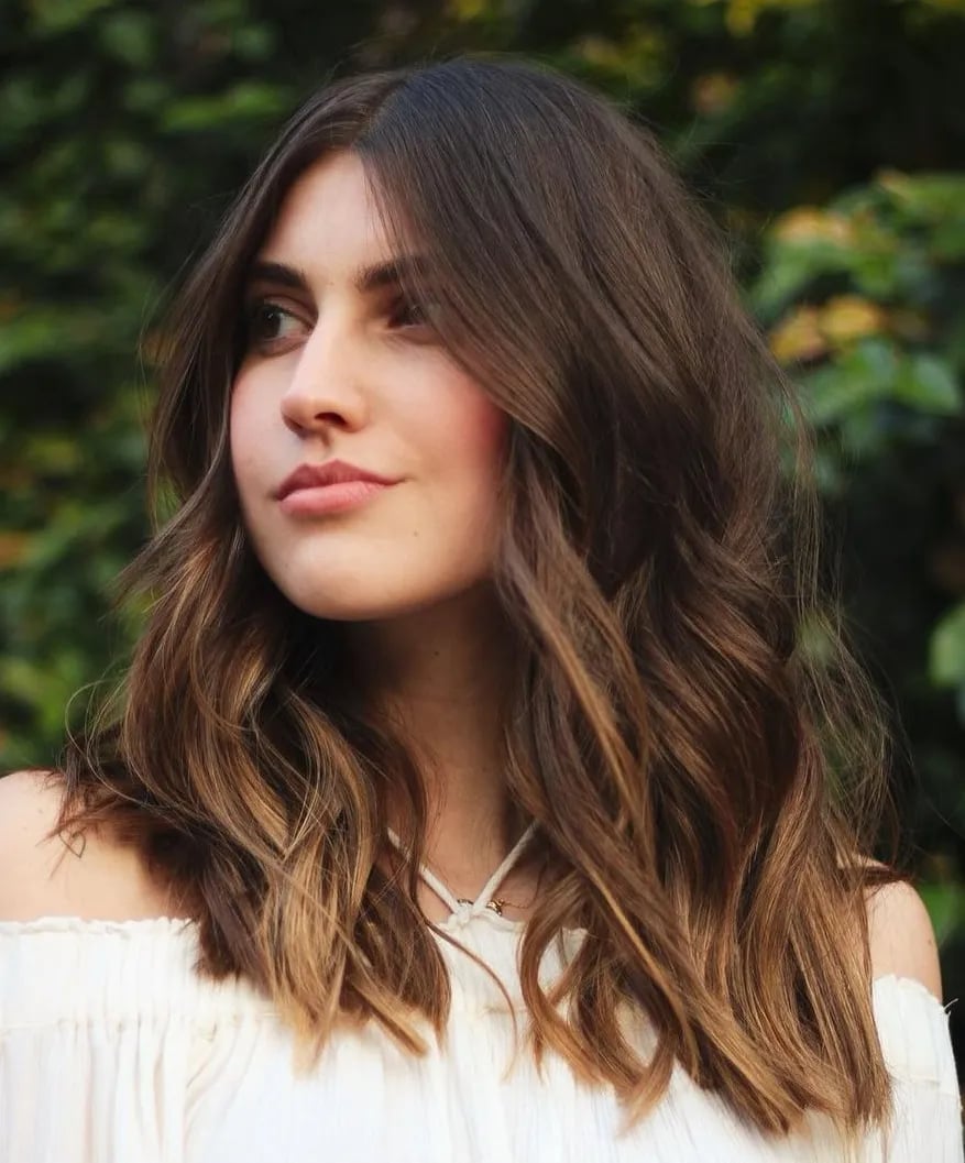 Collarbone Wavy Hair Soft Curtain Bangs — Simple Hairstyles for Round Face