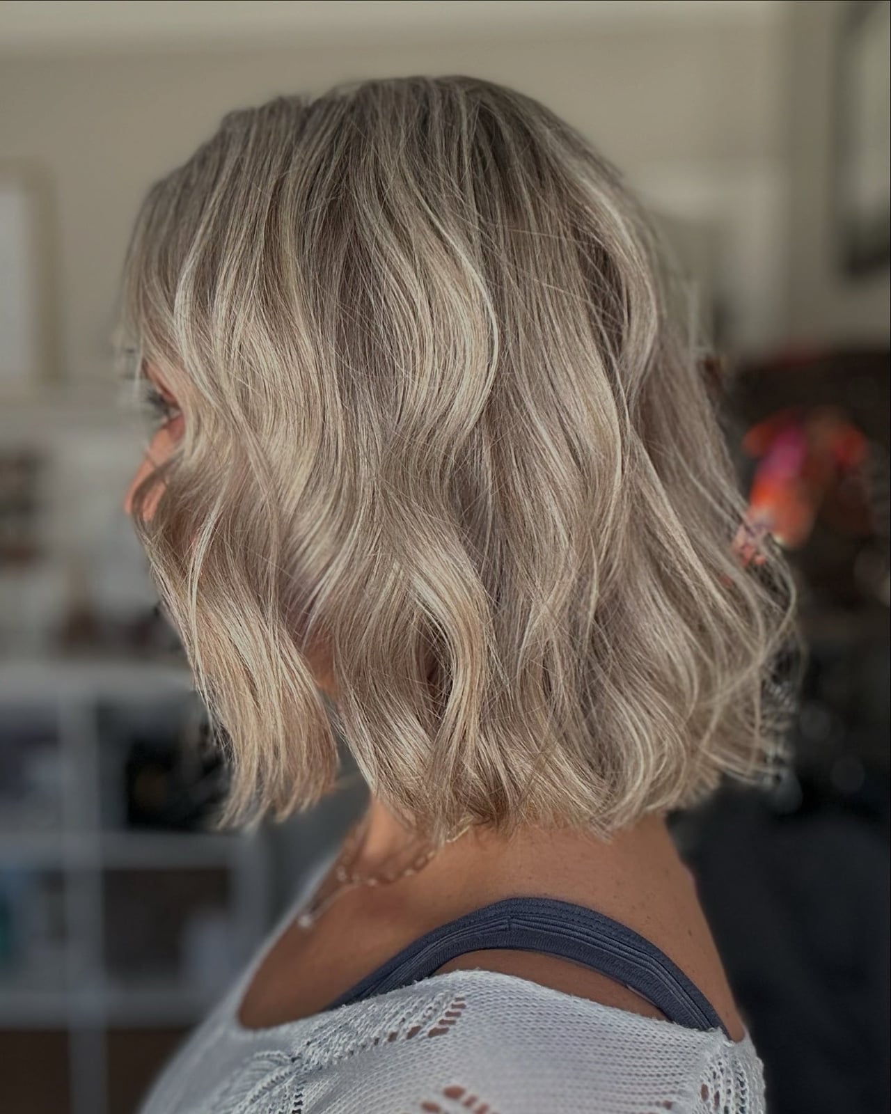 Collarbone Lob With Ash Blonde Balayage — Simple Hairstyles for Thinning Hair