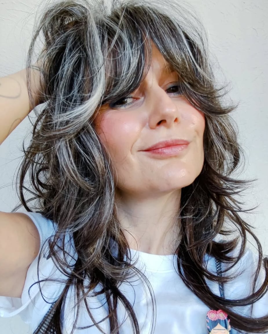 Collarbone Layers With Prominent Curtain Bangs Collarbone Layers With Prominent Curtain Bangs — Simple Hairstyles for Women over 50