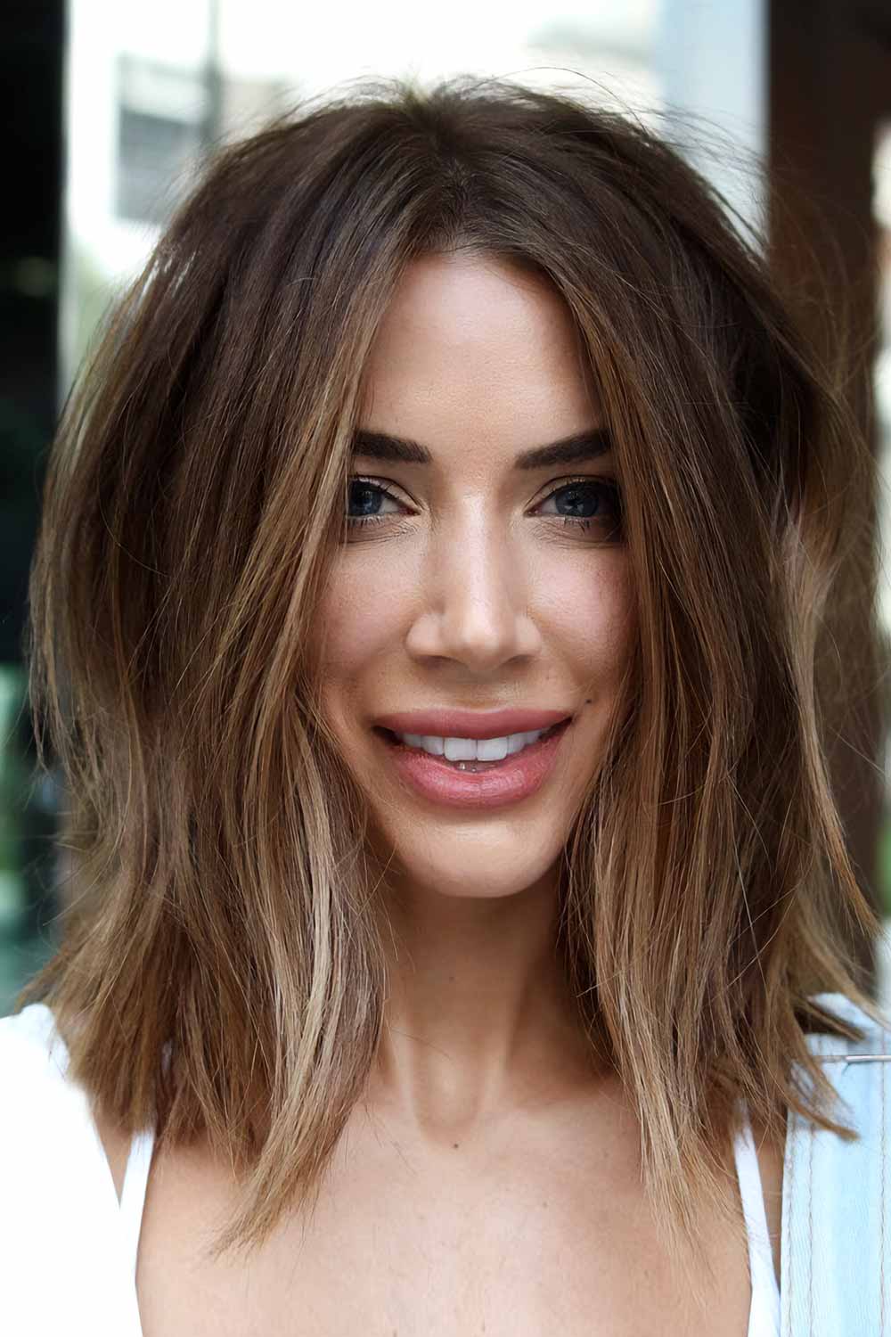 Chin Length Blunt Lob With Honey — Simple Honey Highlights
