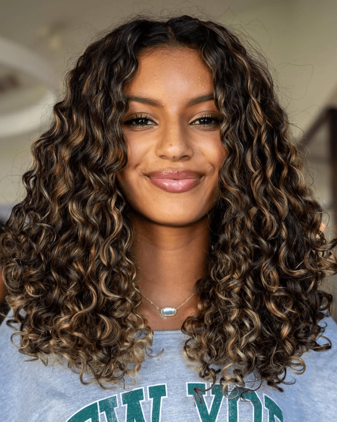 Mid-Back Waves With Honey Brown Dimension — Simple Honey Highlights