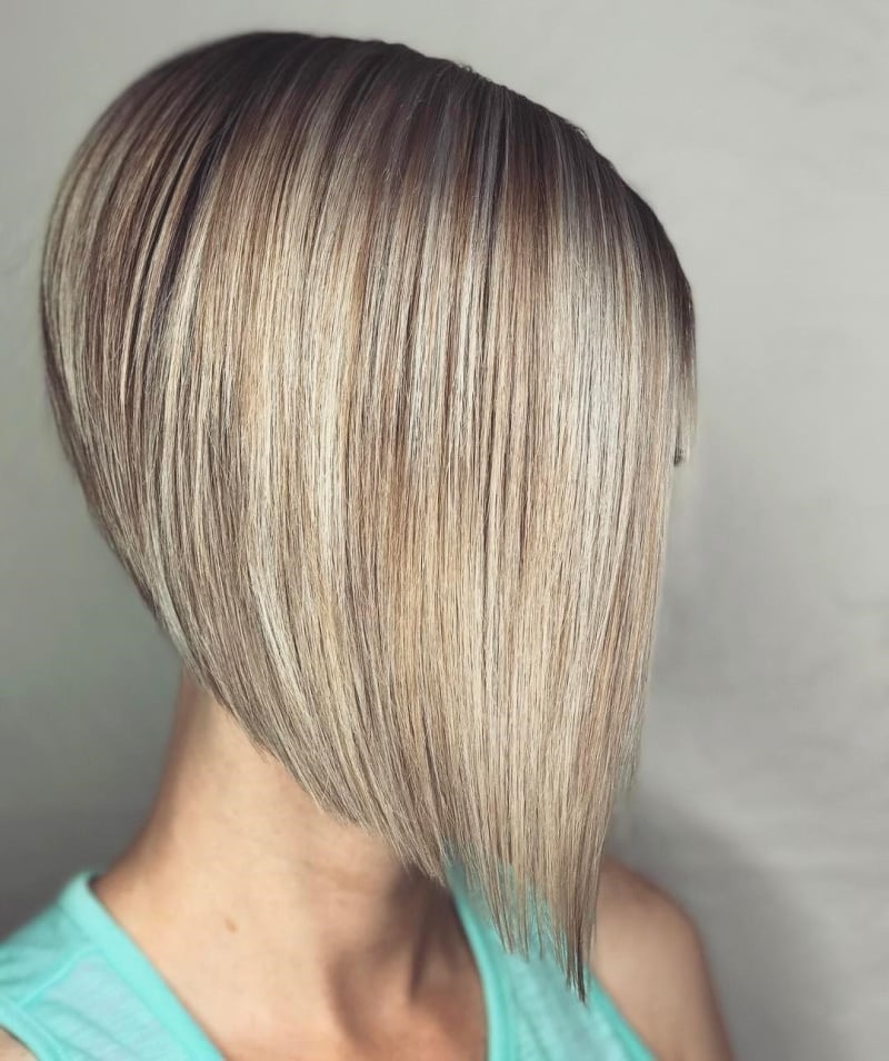 Blonde Inverted Bob With Darker Roots — Simple Inverted Bob