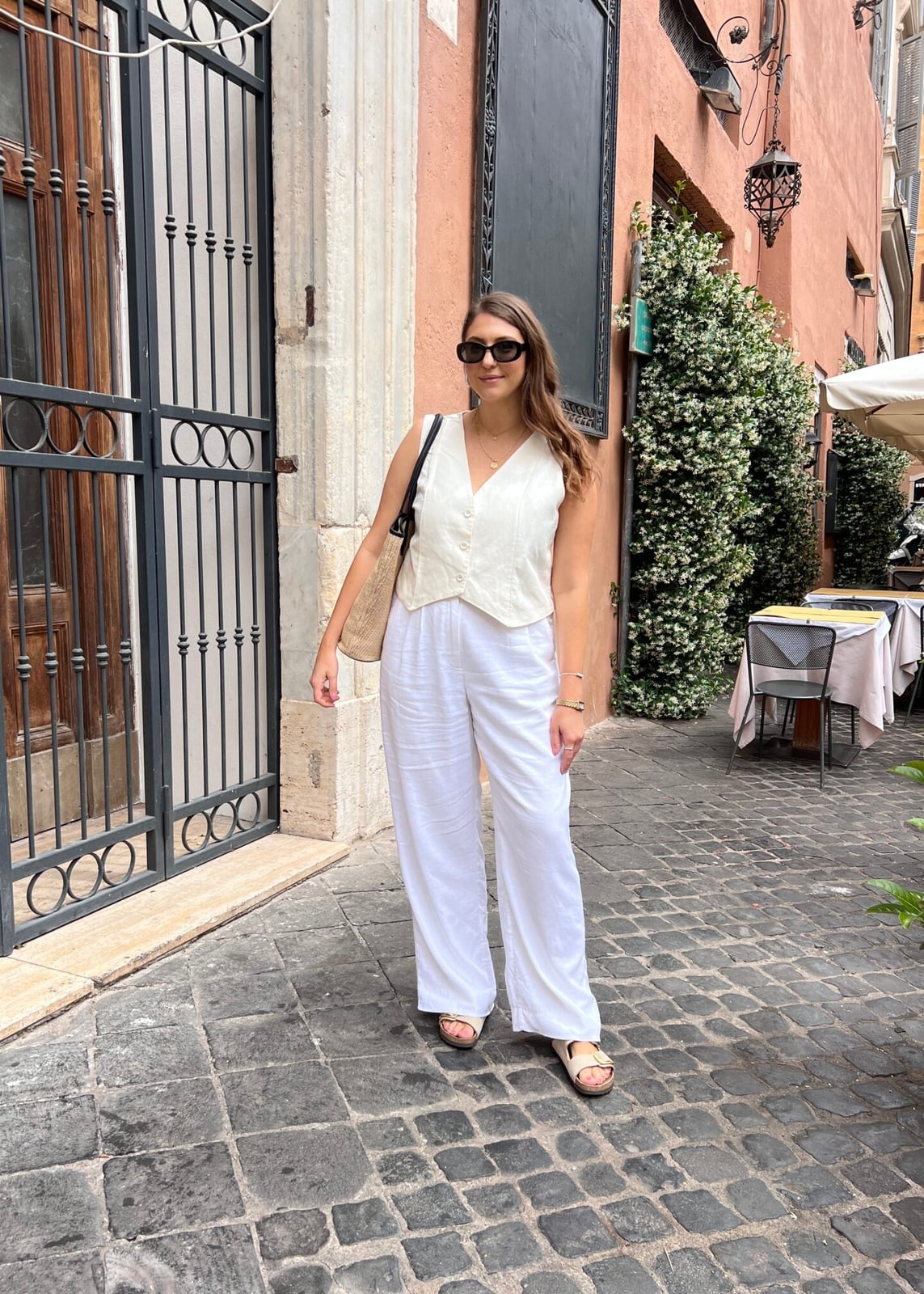 Ivory linen vest with linen trousers Ivory linen vest with linen trousers — Simple Italian Style