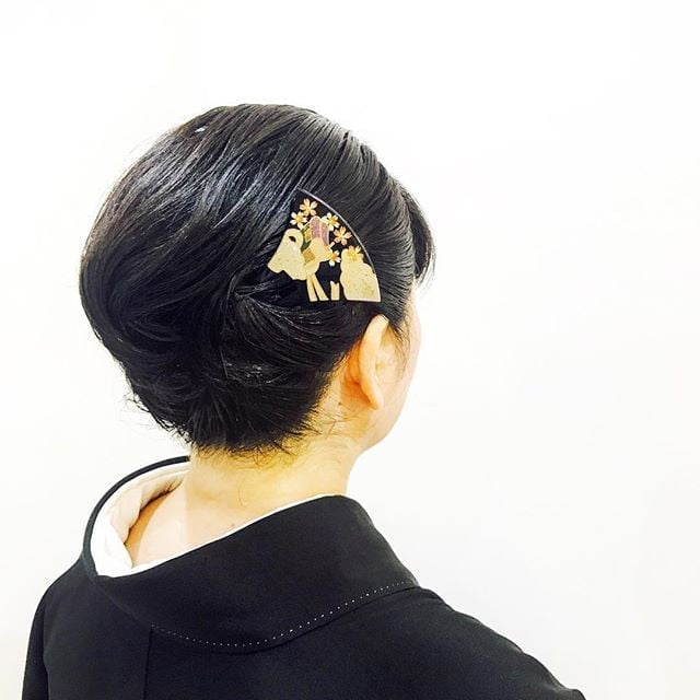 Sleek Updo with Fan Accessory — Simple Japan Hairstyles