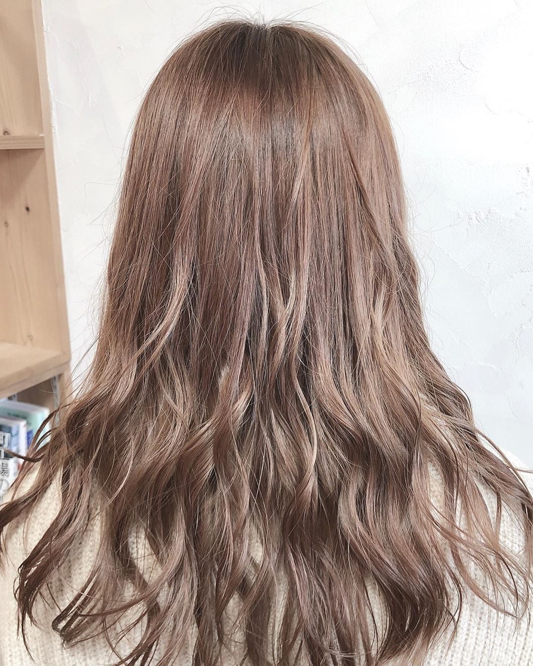 Mid-Back Layered Cut No Bangs — Simple Japan Hairstyles