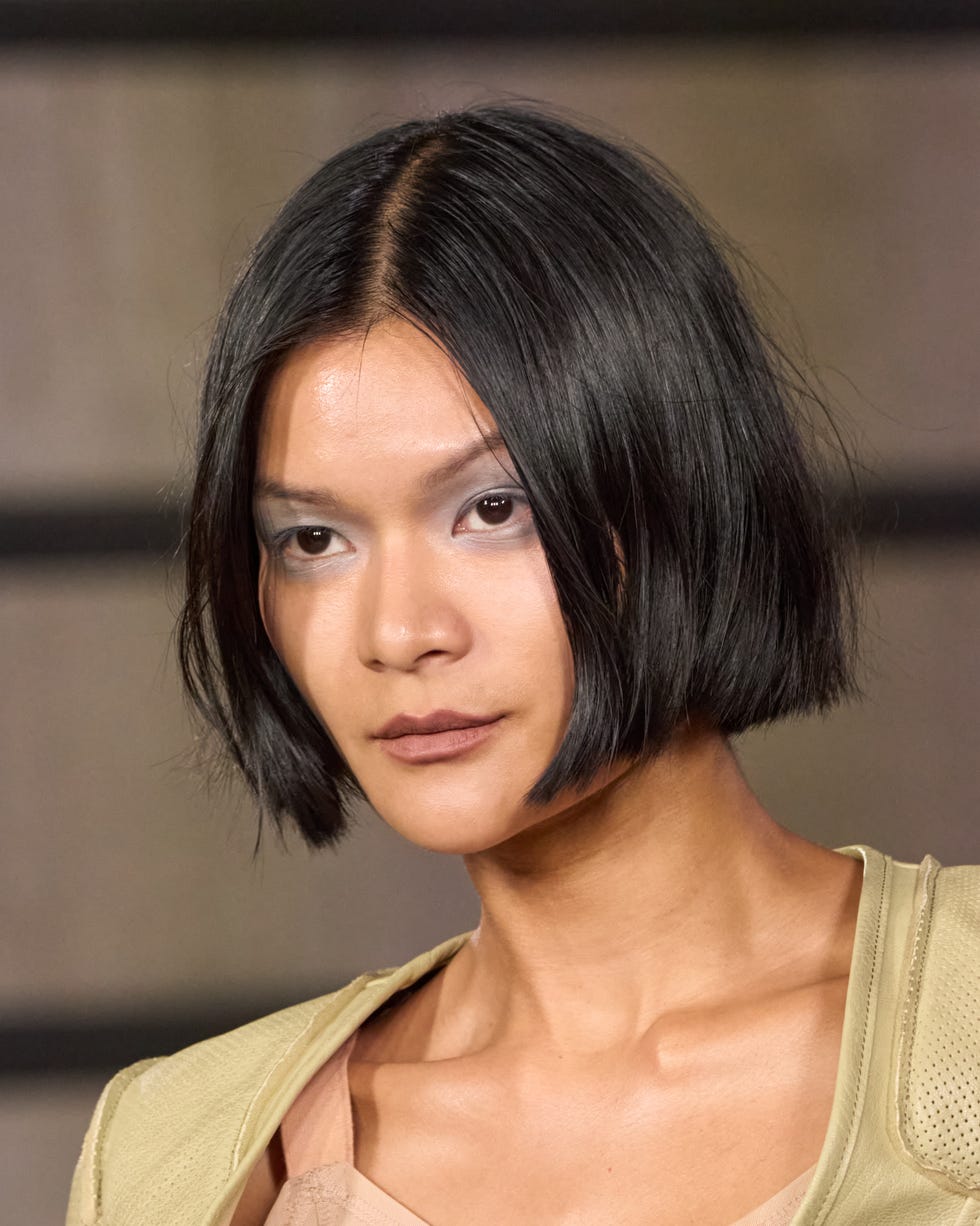 Sharp Japanese Bob with Glossy Finish — Simple Japanese Hairstyles