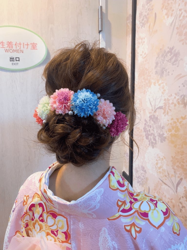 Braided Updo with Floral Accessories and Dark Brown — Simple Japanese Hairstyles