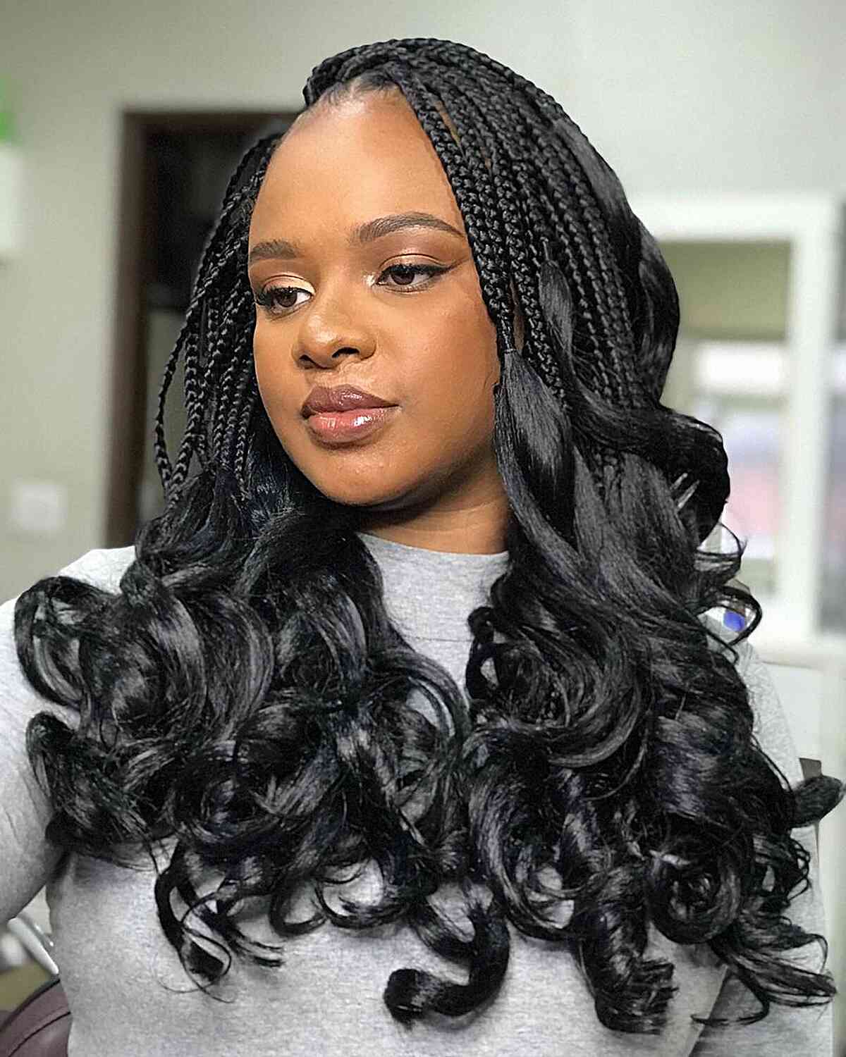 Mid-Back Brown Braids With Blonde Tips and Curly Ends Mid-Back Brown Braids With Blonde Tips and Curly Ends — Simple Knotless Braids