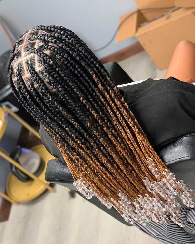 Mid-Back Box Braids With Ombre Blonde and Brown Ends, Straight Mid-Back Box Braids With Ombre Blonde and Brown Ends, Straight — Simple Knotless Braids