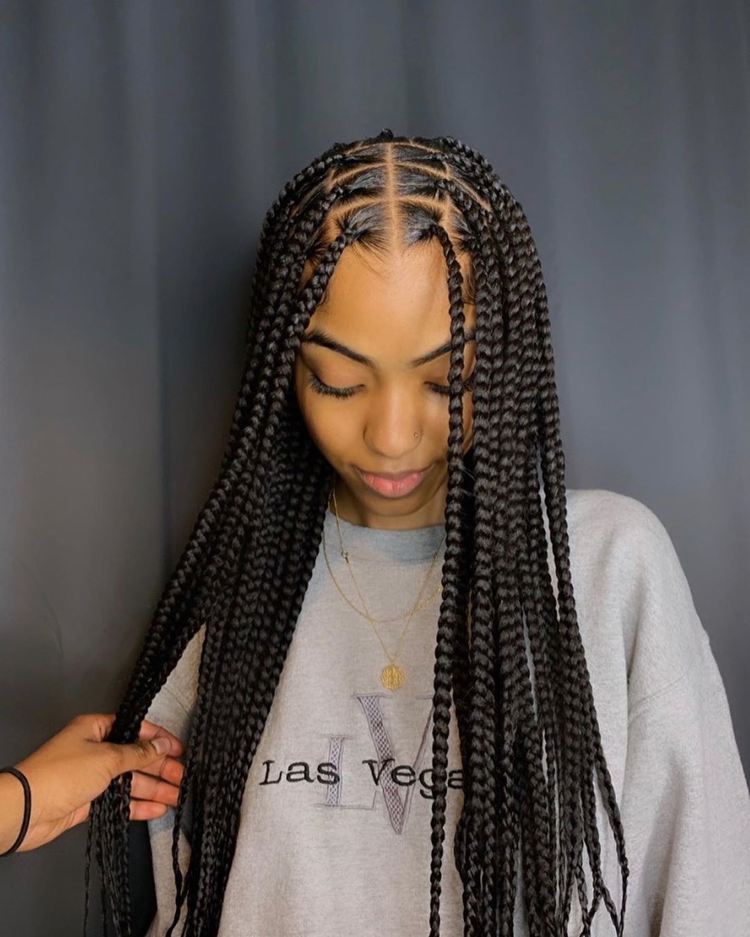 Geometric Parting Mid-Back Braids Geometric Parting Mid-Back Braids — Simple Knotless Braids