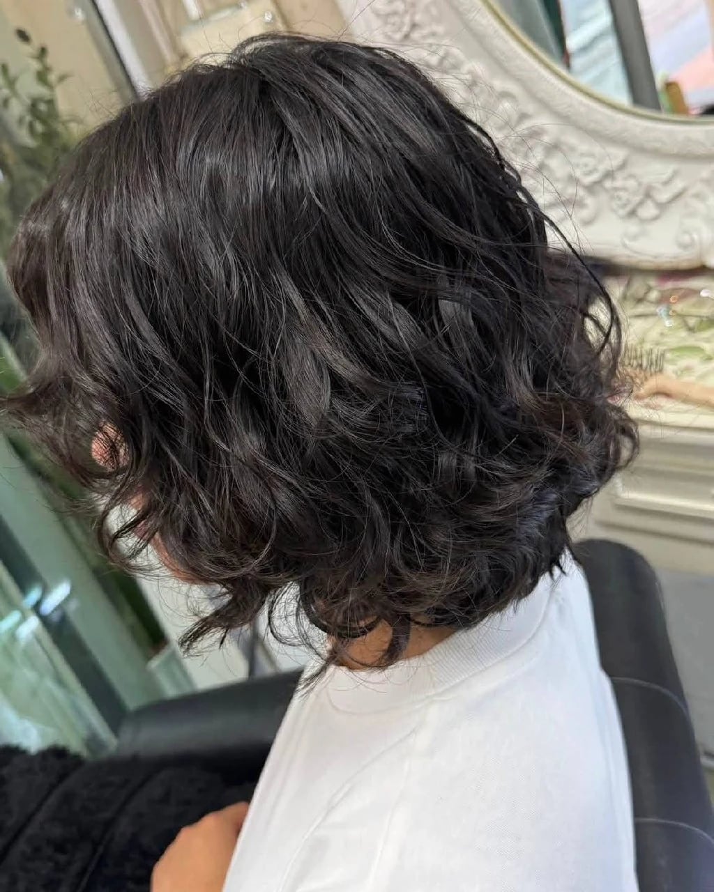 Short Bob With Choppy Bangs And Curls Short Bob With Choppy Bangs And Curls — Simple Korean Hair