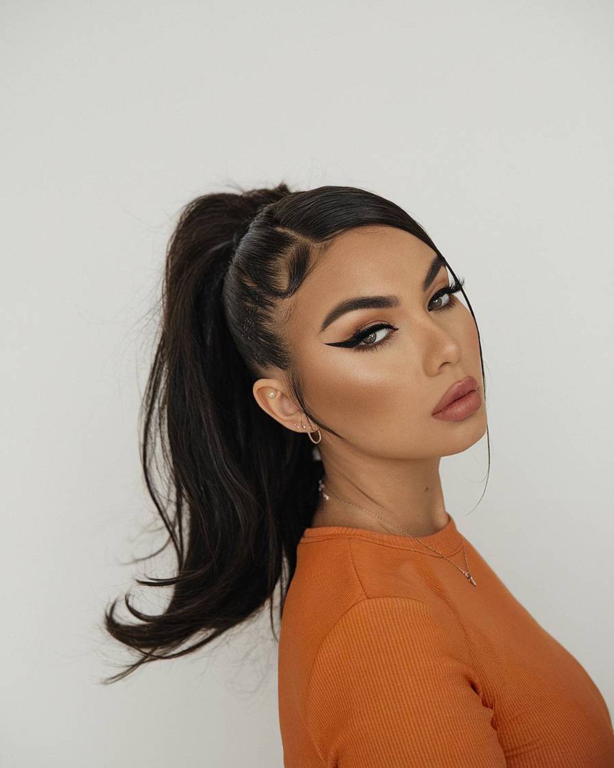 Sleek Mid-Back High Ponytail Sleek Mid-Back High Ponytail — Simple Latina Hairstyles