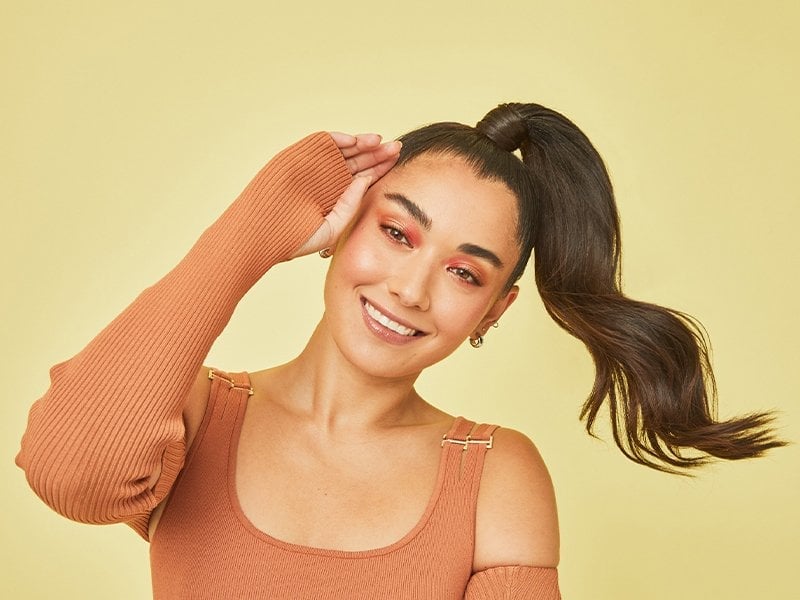 Thick Wavy Shoulder Ponytail Thick Wavy Shoulder Ponytail — Simple Latina Hairstyles