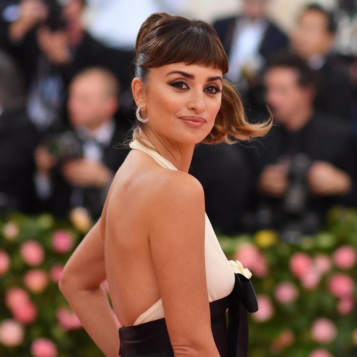 Shoulder Length Ponytail With Curtain Bangs Shoulder Length Ponytail With Curtain Bangs — Simple Latina Hairstyles