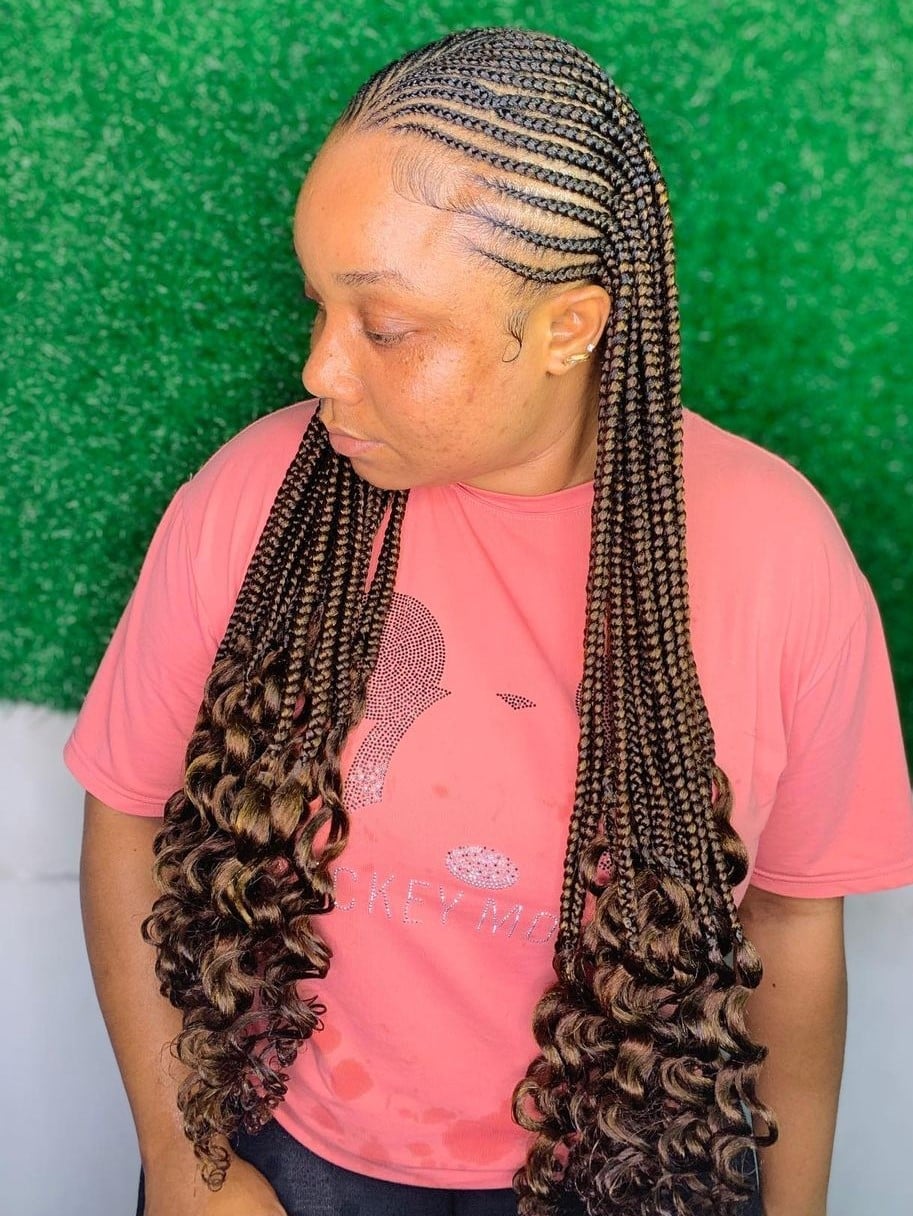 Mid-Back Brown to Blonde Knotless Braids Mid-Back Brown to Blonde Knotless Braids — Simple Length Braids