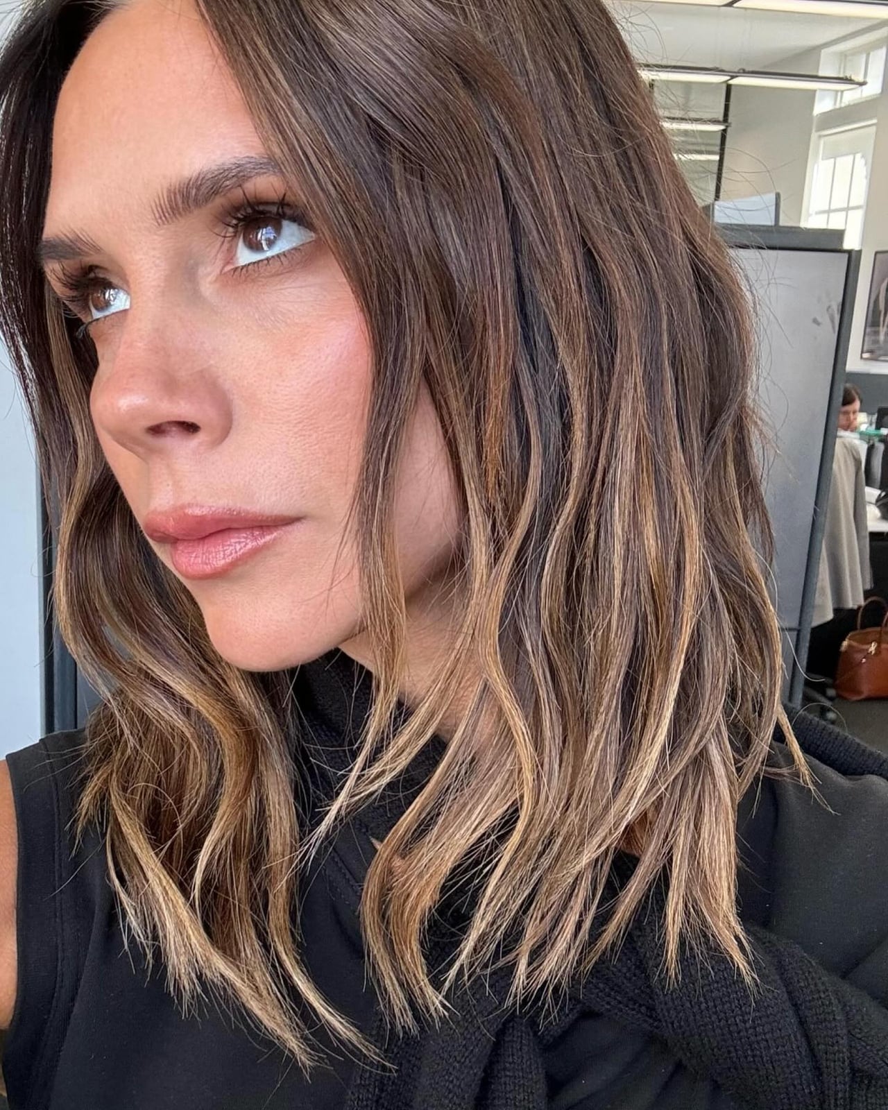 Collarbone Lob With Lived-In Balayage — Simple Long Bob Hairstyles