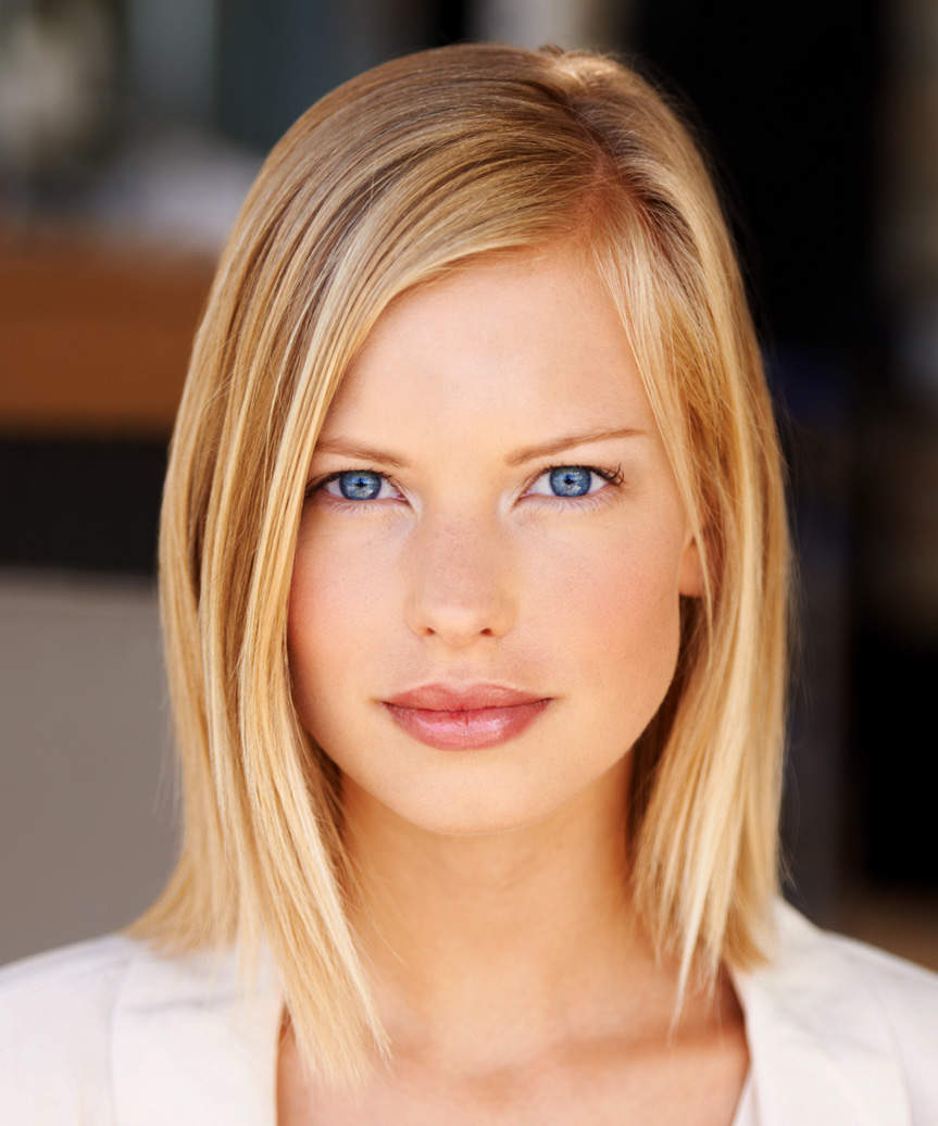 Sleek Ash Blonde Blunt Bob — Simple Medium Bob