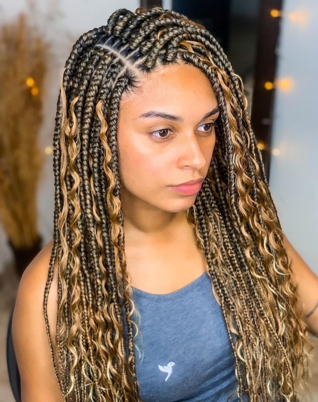 Mid-Back Box Braids With Wavy Two-Tone Ends — Simple Medium Braids