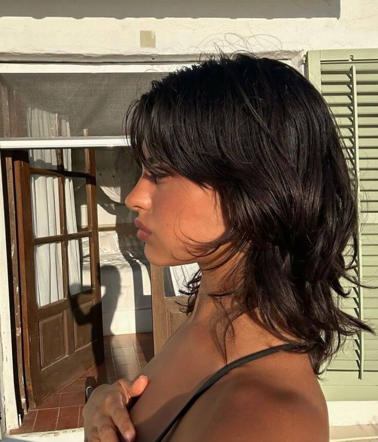 Mid-Back Shag With Choppy Layers Mid-Back Shag With Choppy Layers — Simple Mid Length Hair