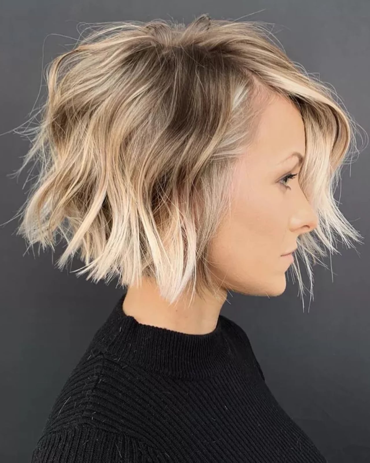 Ash Blonde Textured Shag With Curtain Bangs, Wavy Texture Ash Blonde Textured Shag With Curtain Bangs, Wavy Texture — Simple Mid Length Hair